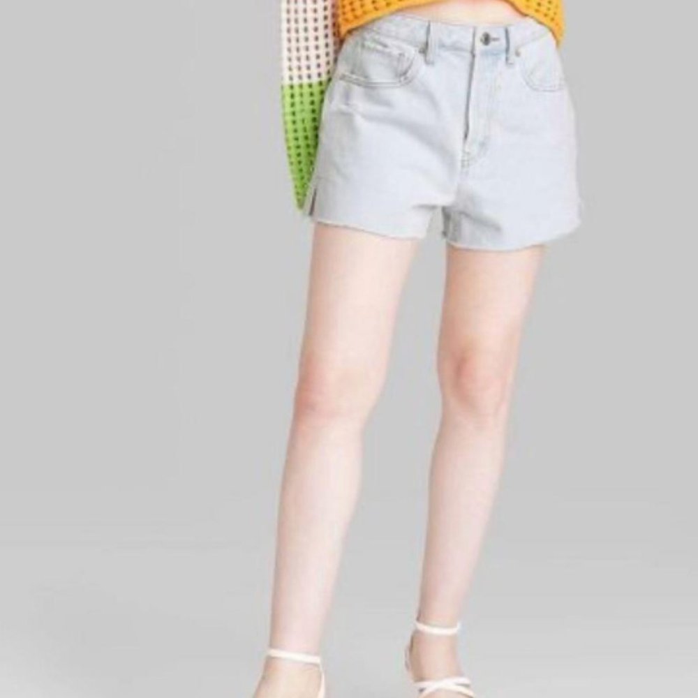 Wild Fable Super High-Rise Cut-Off Jean Shorts Light Wash Size 8